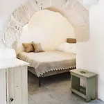 Oda ve Kahvaltı Trulli Del Bosco 4*