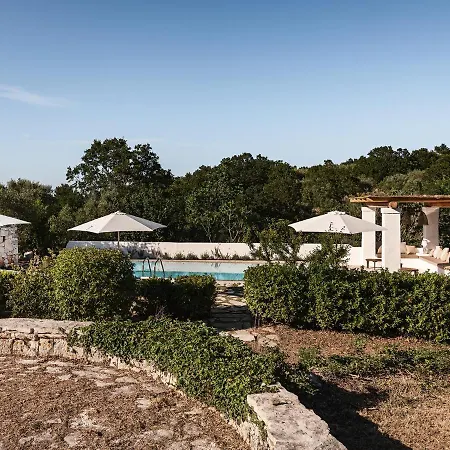 Trulli Del Bosco לינה וארוחת בוקר 4*