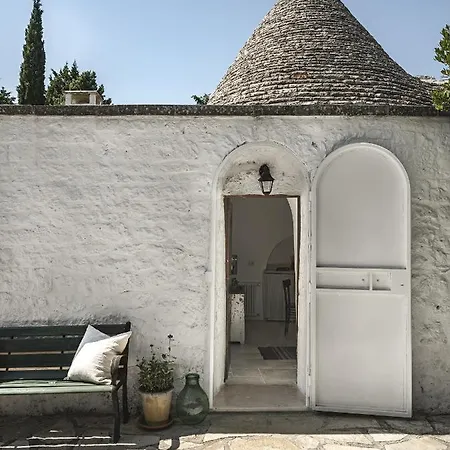 Trulli Del Bosco לינה וארוחת בוקר 4*