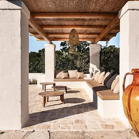 Trulli Del Bosco לינה וארוחת בוקר 4*