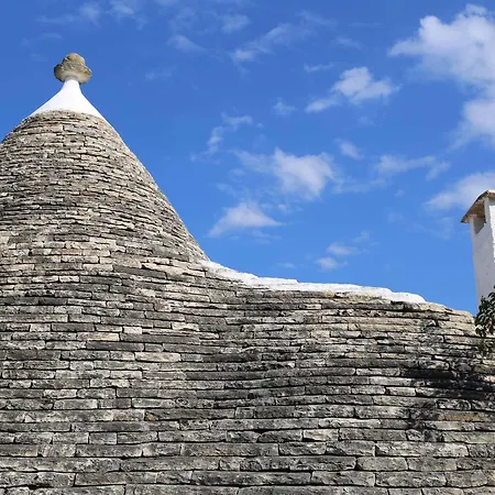 Trulli Del Bosco לינה וארוחת בוקר 4*