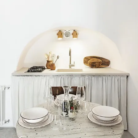 לינה וארוחת בוקר Trulli Del Bosco 4*