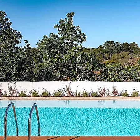 Nocleg ze śniadaniem Trulli Del Bosco 4*