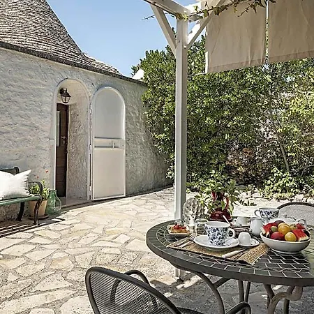 Couette-café Trulli Del Bosco 4*